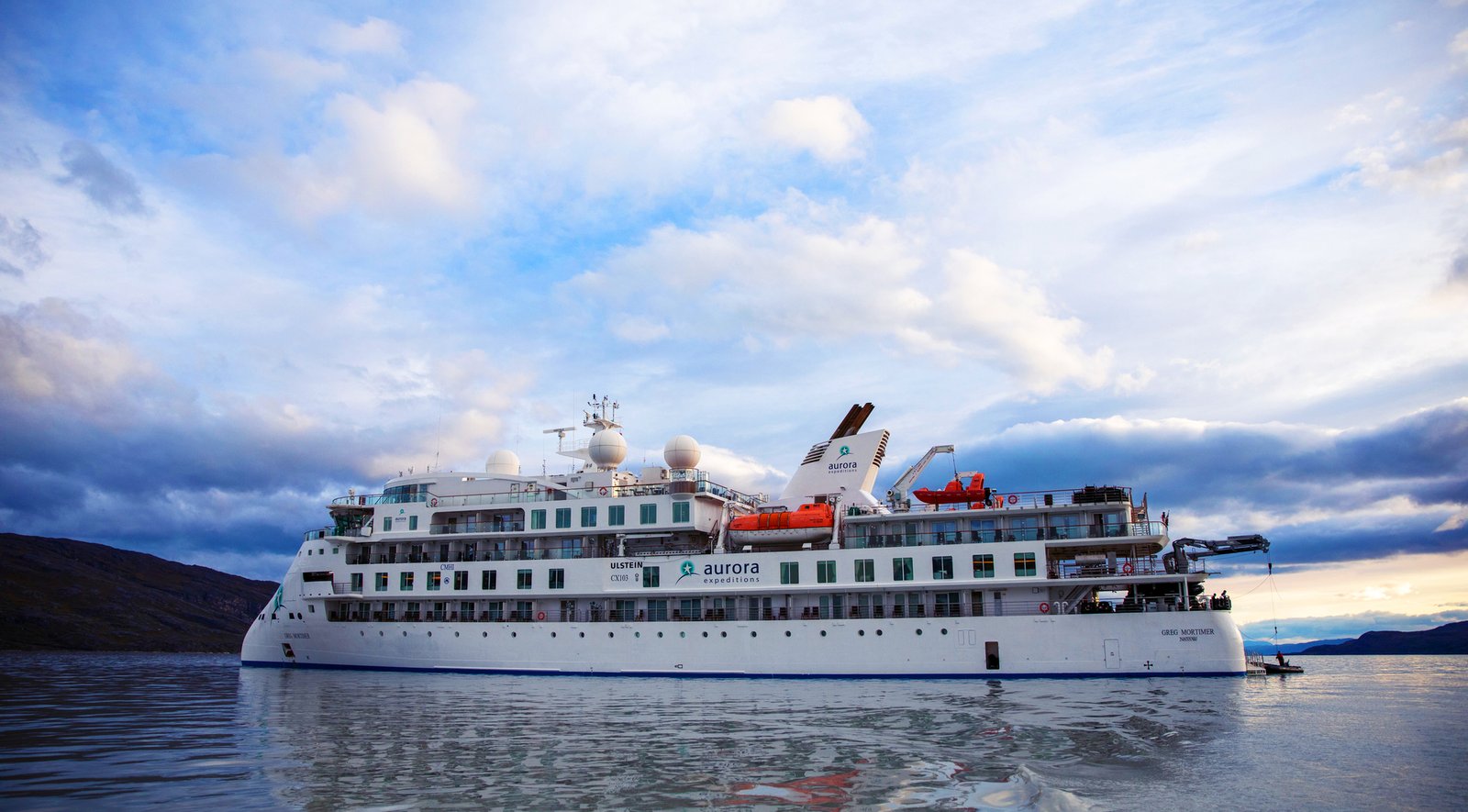 Website_Screen-The Greg Mortimer, Kangerlussuaq, Greenland, Michael Baynes
